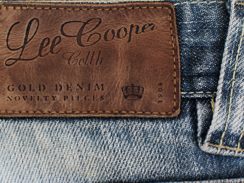 Lee, Lee Cooper, Wrangler. Lee лейбл. Джинсовка Lee Cooper женская. Джинсовая куртка Lee Cooper женская. Лейбл на джинсах